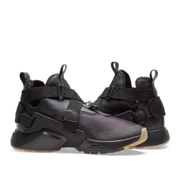 Nike ➰ ladies black huaraches city strap s6 - Picture 12 of 14